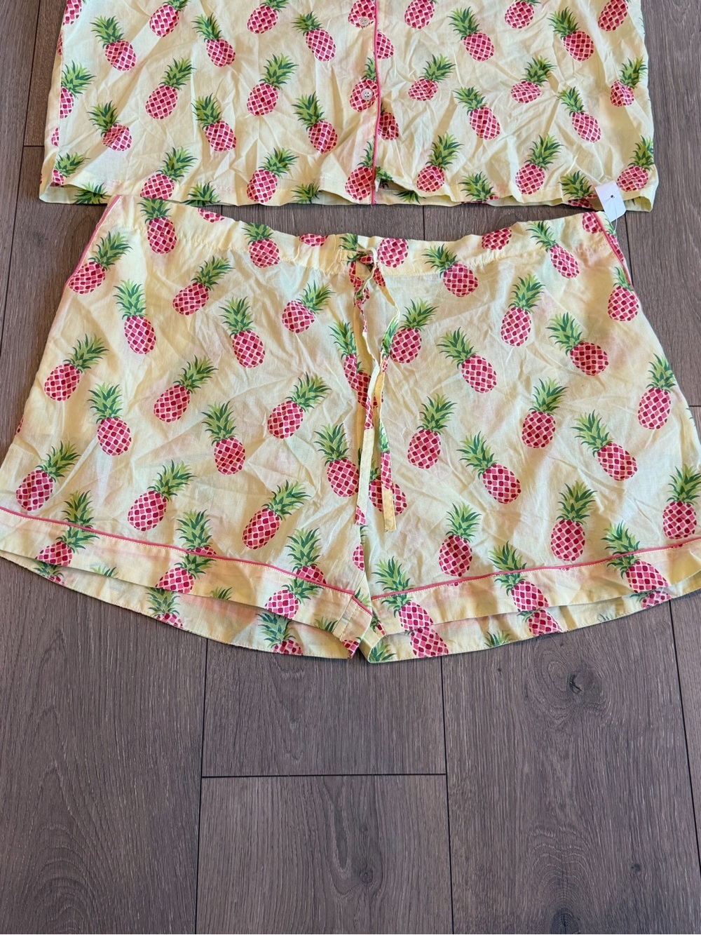 Pineapple-Print Short Pajama Set - Yellow & Pink - Picture 3 of 8